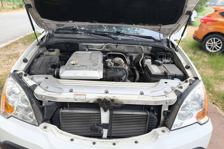 Used Roewe W5 2014 1.8T 4WD Automatic Haoyu Special Edition Engine Bay