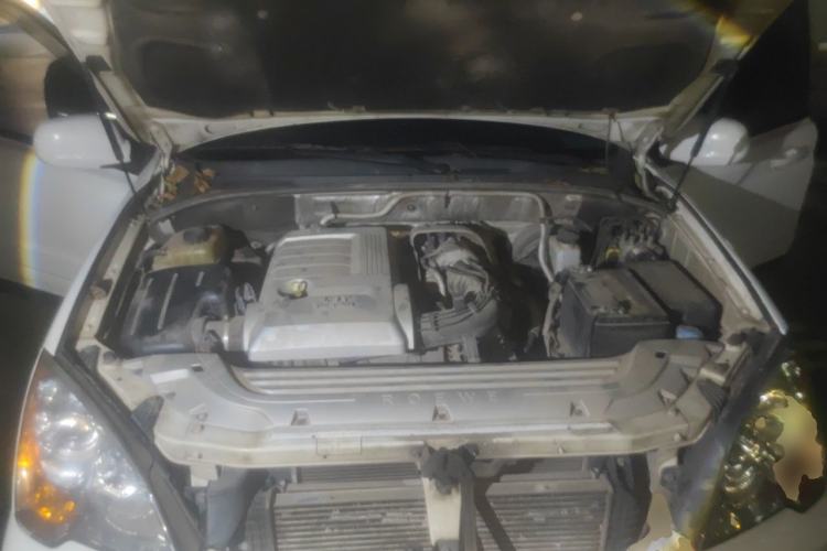 Used Roewe W5 2014 1.8T 4WD Automatic Haoyu Special Edition Engine Bay