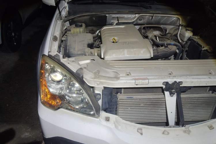 Used Roewe W5 2014 1.8T 2WD Automatic Tharu Special Edition Engine Bay Right