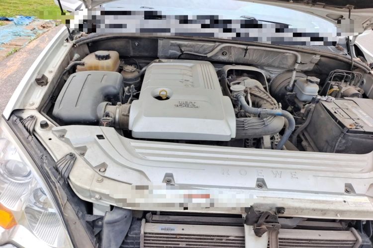 Used Roewe W5 2014 1.8T 2WD Manual Chiyu Special Edition Engine Bay Right