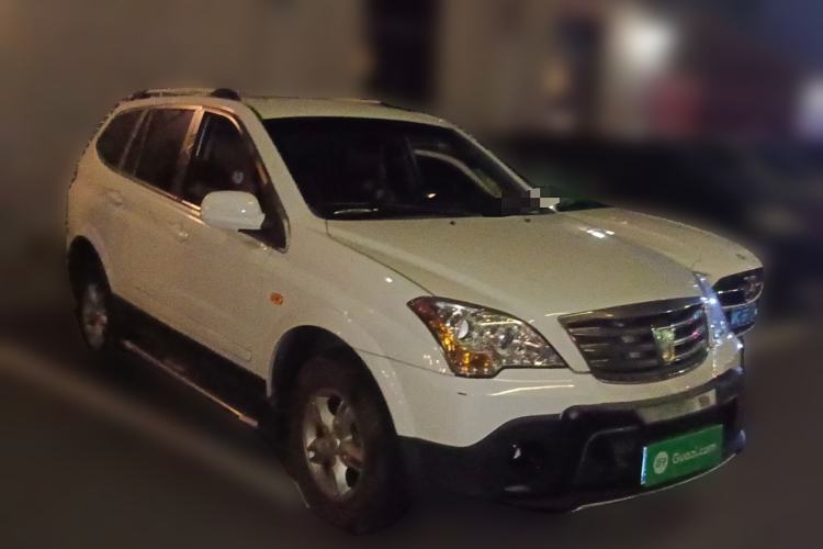 Used Roewe W5 2014 1.8T 2WD Automatic Tharu Special Edition Front Right 45 Deg