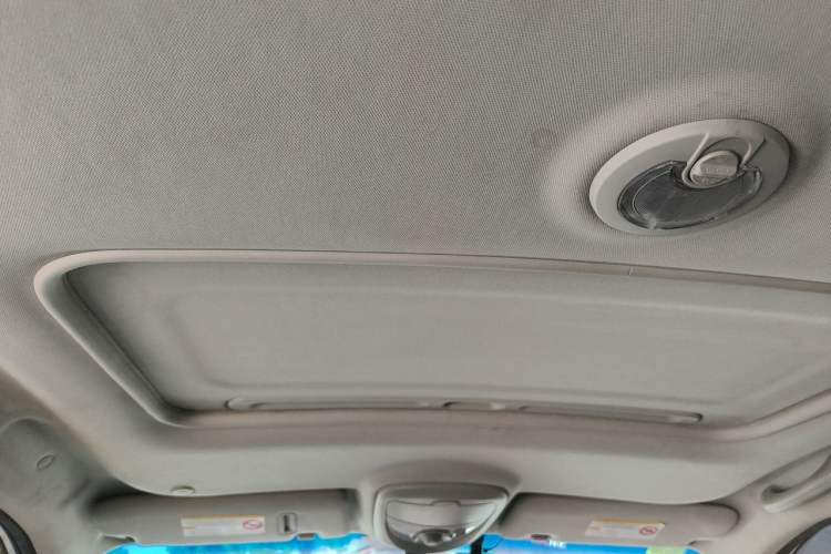 Used Roewe W5 2014 1.8T 4WD Automatic Haoyu Special Edition Headliner
