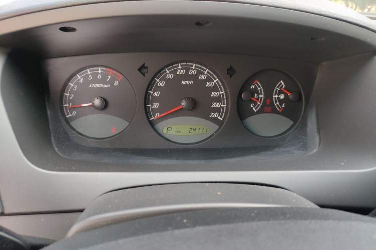 Used Roewe W5 2014 1.8T 4WD Automatic Haoyu Special Edition Instrument Cluster