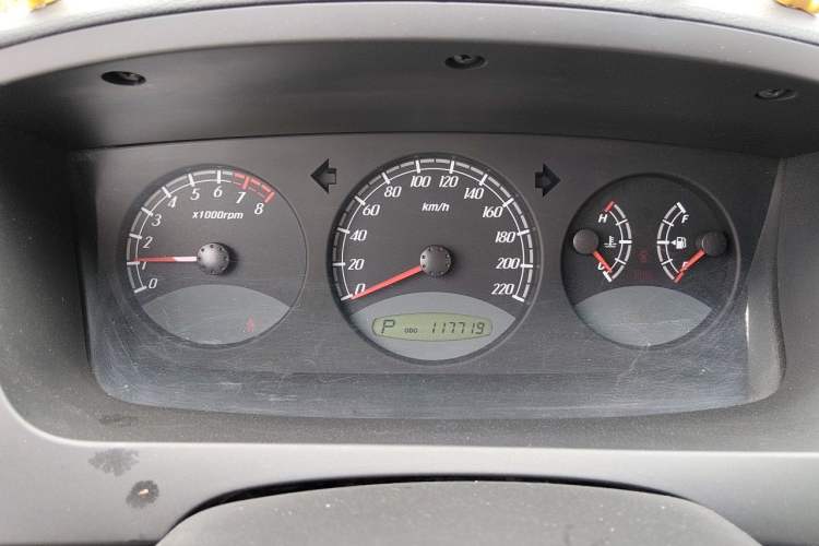 Used Roewe W5 2014 1.8T 2WD Automatic Tharu Special Edition Instrument Cluster