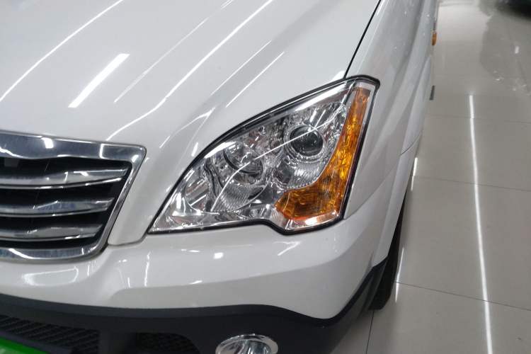 Used Roewe W5 2014 1.8T 4WD Automatic Haoyu Special Edition Left Front Headlight
