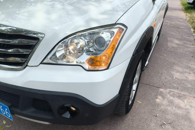 Used Roewe W5 2014 1.8T 4WD Automatic Haoyu Special Edition Left Front Headlight