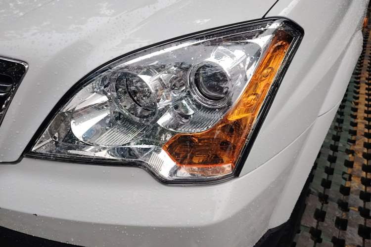 Used Roewe W5 2014 1.8T 2WD Automatic Tharu Special Edition Left Front Headlight