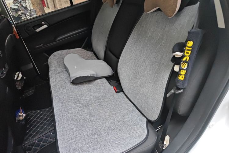 Used Roewe W5 2014 1.8T 2WD Automatic Tharu Special Edition Left Rear Seat
