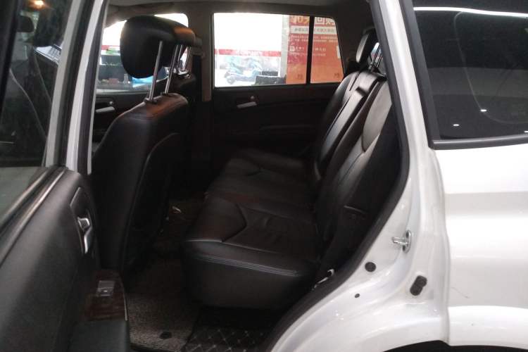 Used Roewe W5 2014 1.8T 4WD Automatic Haoyu Special Edition Left Rear Seat