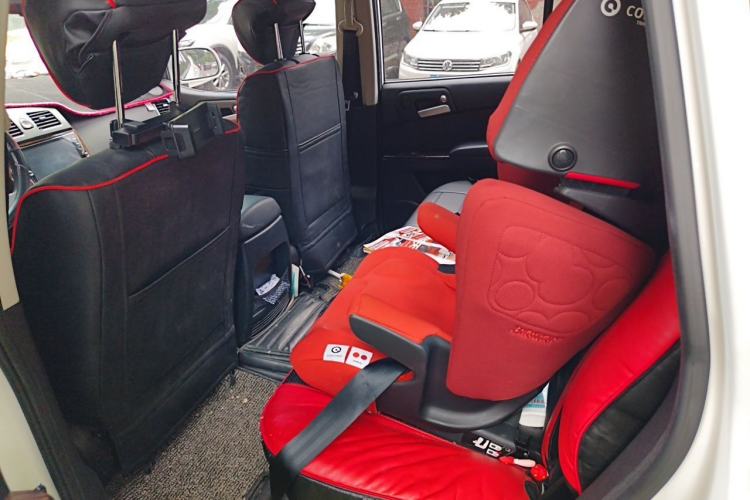 Used Roewe W5 2014 1.8T 2WD Automatic Tharu Special Edition Left Rear Seat