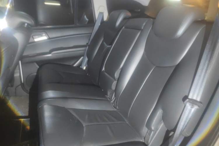 Used Roewe W5 2014 1.8T 4WD Automatic Haoyu Special Edition Left Rear Seat
