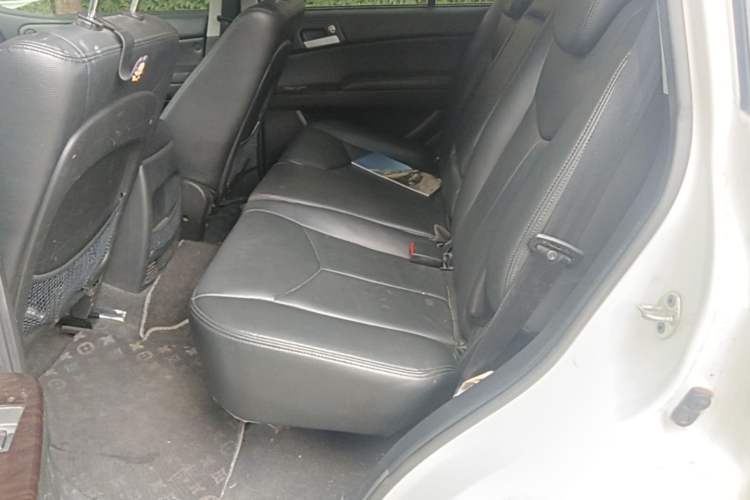 Used Roewe W5 2014 1.8T 4WD Automatic Haoyu Special Edition Left Rear Seat