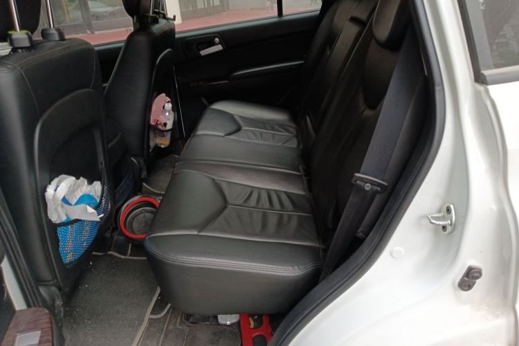 Used Roewe W5 2014 1.8T 4WD Automatic Haoyu Special Edition Left Rear Seat