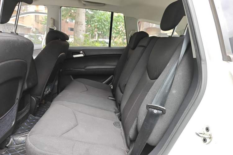 Used Roewe W5 2014 1.8T 2WD Automatic Tharu Special Edition Left Rear Seat