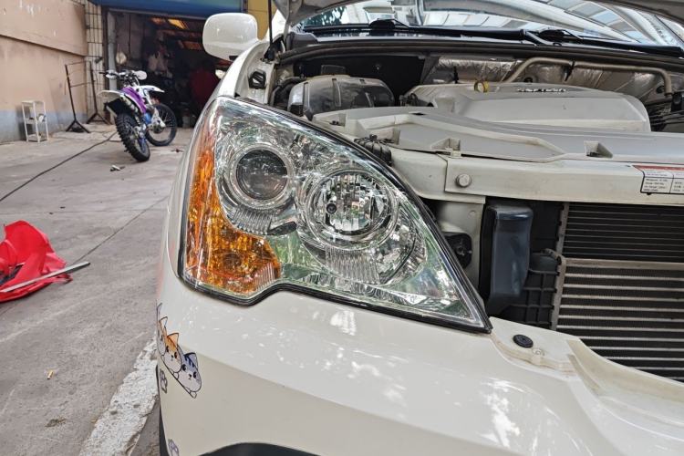 Used Roewe W5 2014 1.8T 2WD Automatic Tharu Special Edition Right Front Headlight