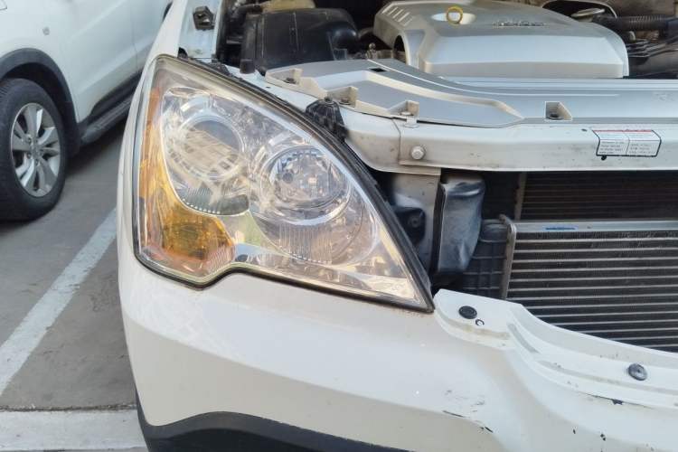 Used Roewe W5 2014 1.8T 4WD Automatic Haoyu Special Edition Right Front Headlight
