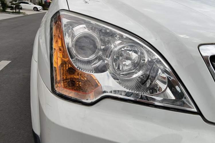 Used Roewe W5 2014 1.8T 2WD Automatic Tharu Special Edition Right Front Headlight