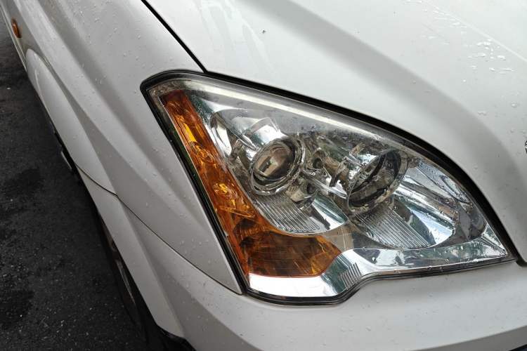 Used Roewe W5 2014 1.8T 2WD Automatic Tharu Special Edition Right Front Headlight