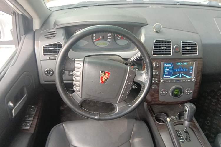 Used Roewe W5 2014 1.8T 4WD Automatic Haoyu Special Edition Steering Wheel