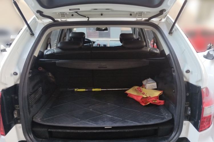 Used Roewe W5 2014 1.8T 4WD Automatic Haoyu Special Edition Trunk