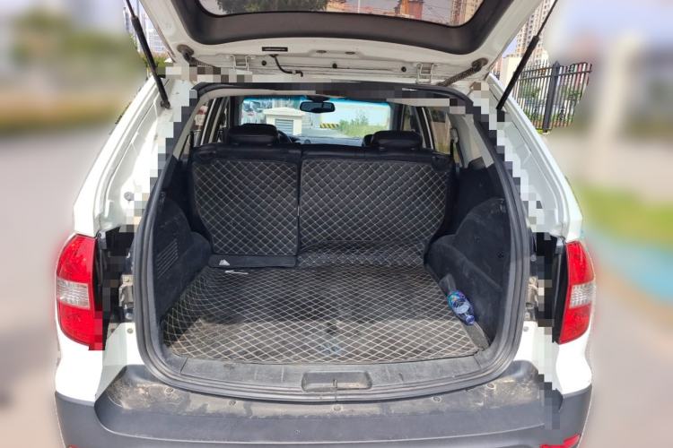 Used Roewe W5 2014 1.8T 2WD Manual Chiyu Special Edition Trunk