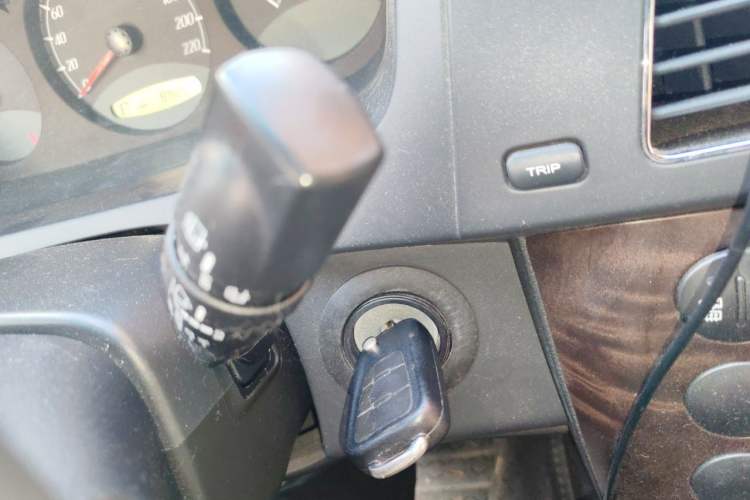 Used Roewe W5 2014 1.8T 2WD Automatic Tharu Special Edition Vehicle Key