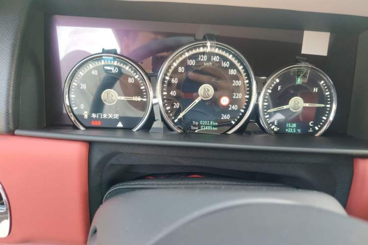 Used Rolls-Royce Cullinan 2018 Five-Seater Version Odometer Close Up