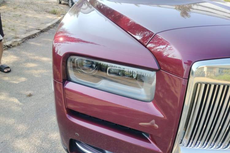 Used Rolls-Royce Cullinan 2018 Five-Seater Version Right Front Headlight