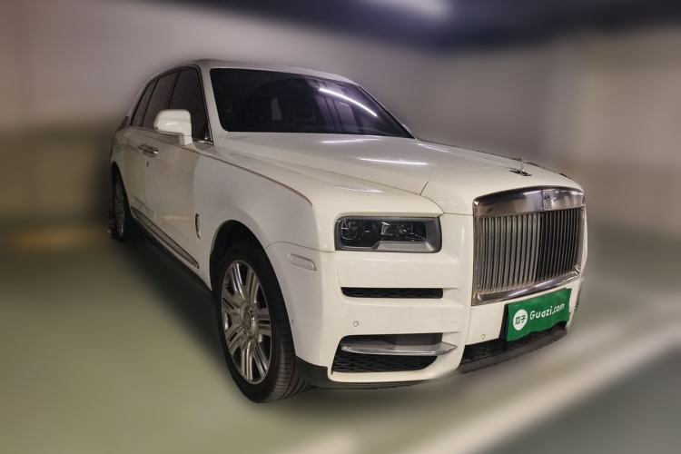 Used Rolls-Royce Cullinan 2018 Four-Seat Version Front Right 45 Deg