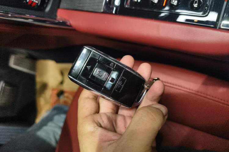 Used Rolls-Royce Cullinan 2018 Four-Seat Version Vehicle Key