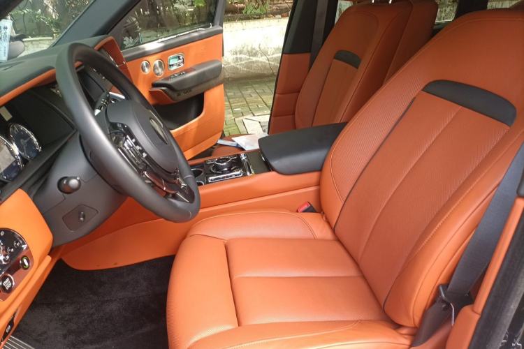 Used Rolls-Royce Cullinan 2020 Black Badge model Left Front Seat