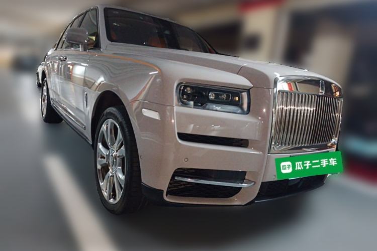 Used Rolls-Royce Cullinan 2024 Four-Seat Version Front Right 45 Deg