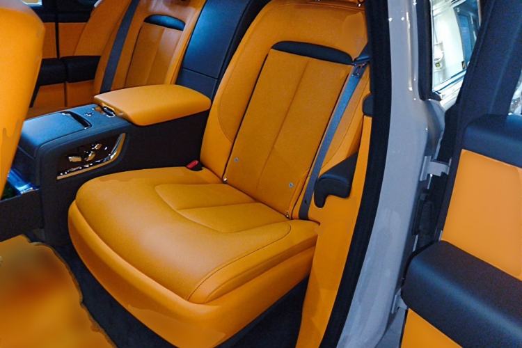 Used Rolls-Royce Cullinan 2024 Four-Seat Version Left Rear Seat