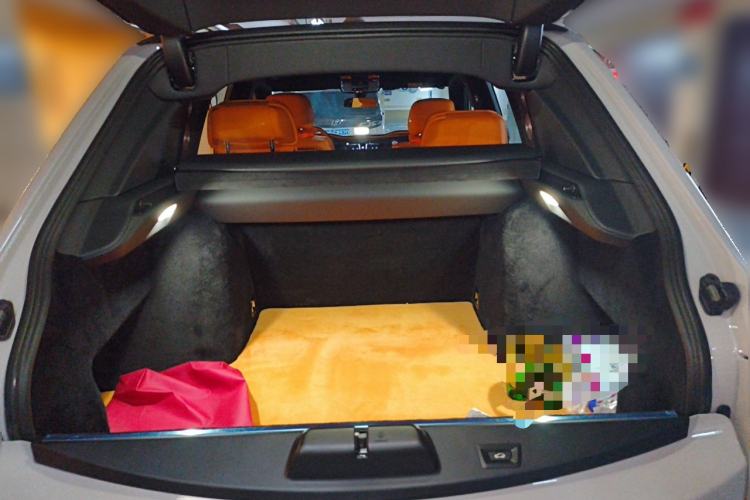 Used Rolls-Royce Cullinan 2024 Four-Seat Version Trunk