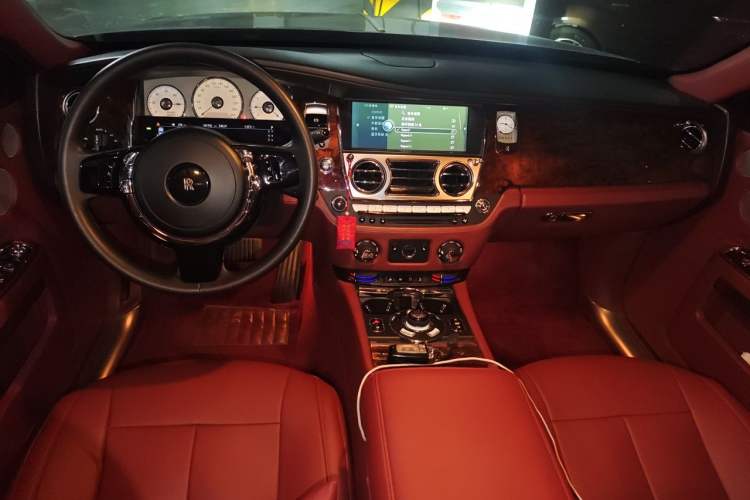 Used Rolls-Royce Ghost 2010 6.6T Standard Edition Center Console