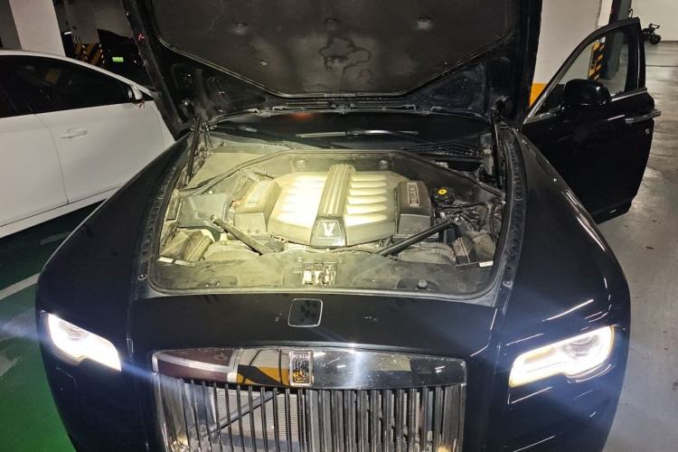 Used Rolls-Royce Ghost 2010 6.6T Standard Edition Engine Bay