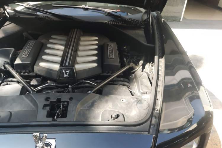 Used Rolls-Royce Ghost 2010 6.6T Standard Edition Engine Bay Left