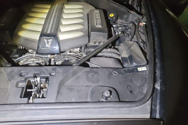Used Rolls-Royce Ghost 2010 6.6T Standard Edition Engine Bay Left