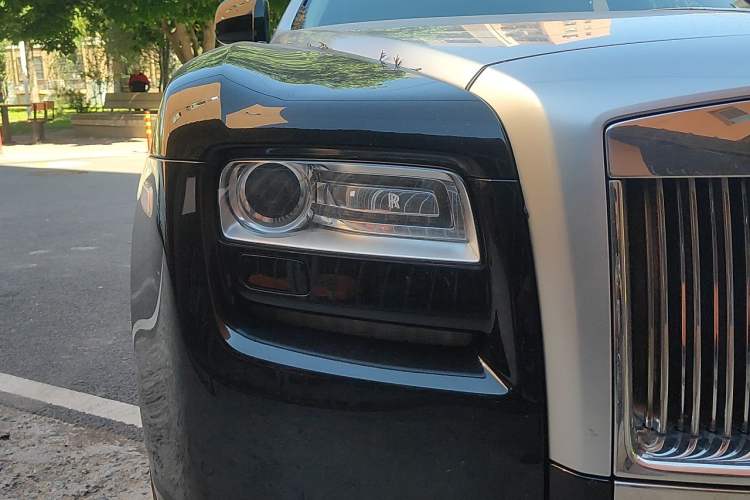 Used Rolls-Royce Ghost 2010 6.6T Standard Edition Right Front Headlight