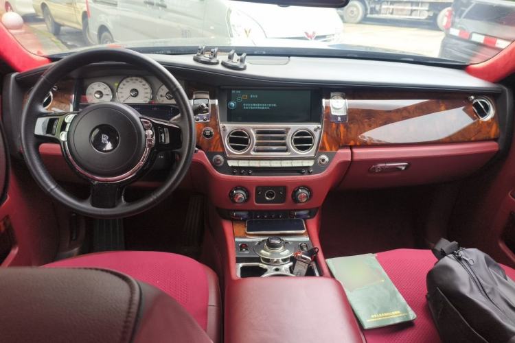 Used Rolls-Royce Ghost 2012 6.6T Extended Version Center Console
