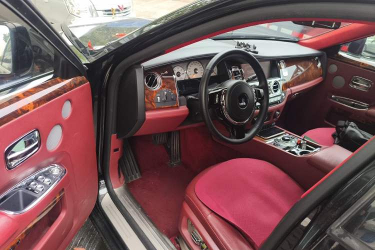 Used Rolls-Royce Ghost 2012 6.6T Extended Version Driver Seat