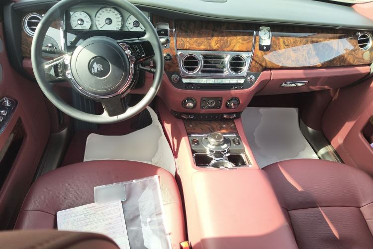 Used Rolls-Royce Ghost 2014 6.6T Extended Version Center Console