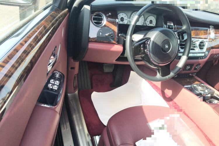 Used Rolls-Royce Ghost 2014 6.6T Extended Version Driver Seat
