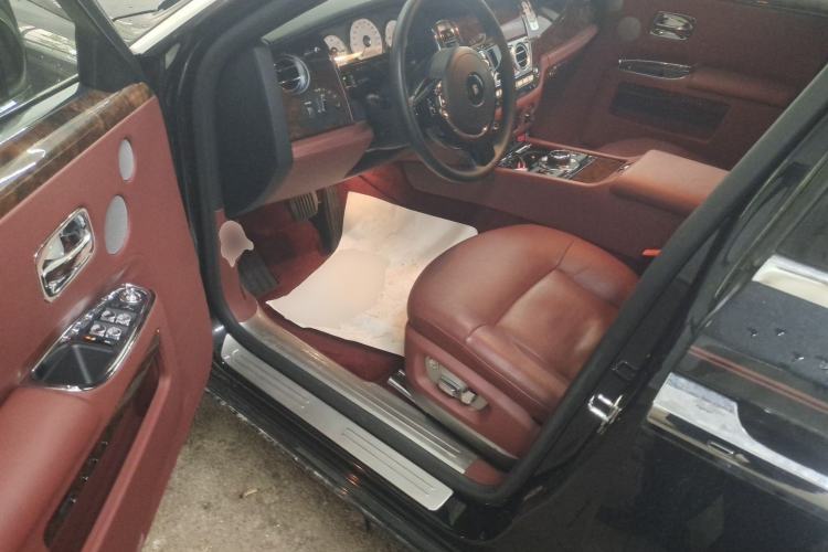 Used Rolls-Royce Ghost 2014 6.6T Extended Version Driver Seat