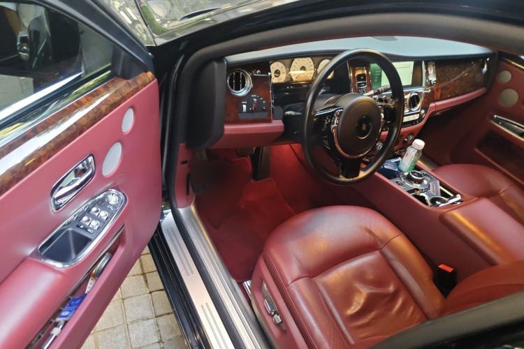 Used Rolls-Royce Ghost 2014 6.6T Extended Version Driver Seat