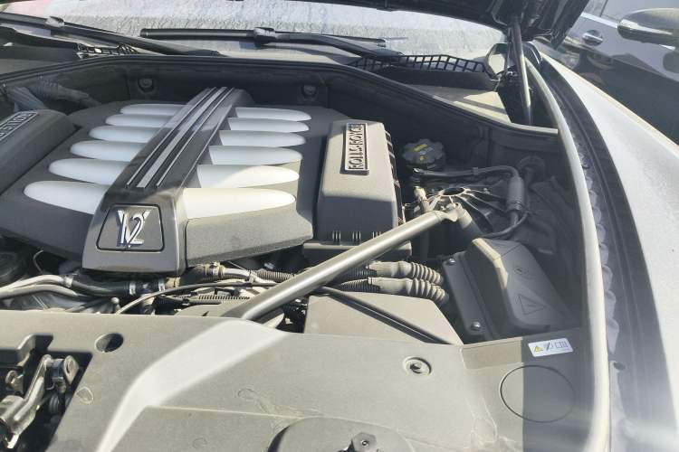 Used Rolls-Royce Ghost 2014 6.6T Extended Version Engine Bay Left