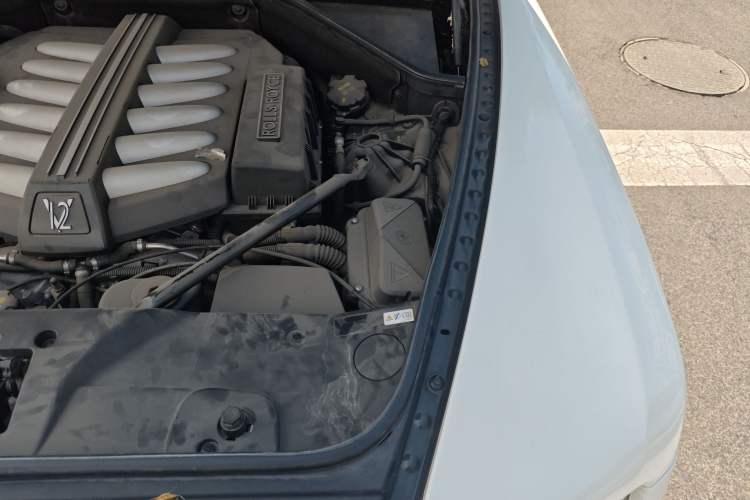 Used Rolls-Royce Ghost 2014 6.6T Standard Edition Engine Bay Left