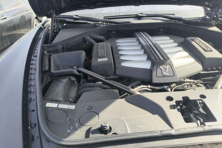 Used Rolls-Royce Ghost 2014 6.6T Extended Version Engine Bay Right
