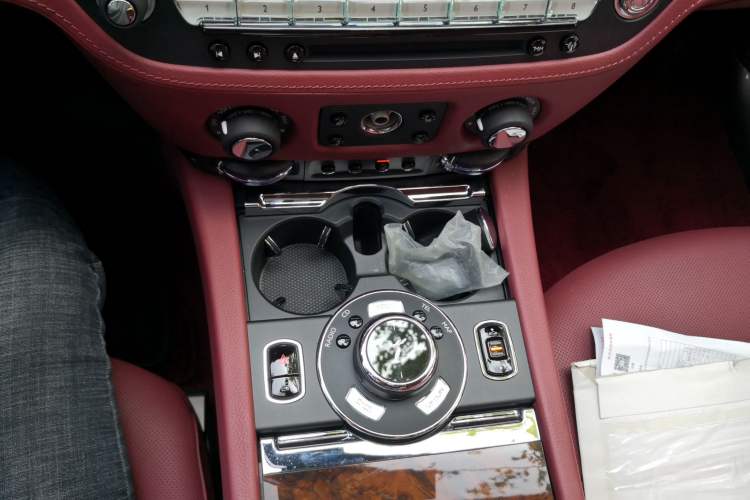 Used Rolls-Royce Ghost 2014 6.6T Extended Version Gear Lever