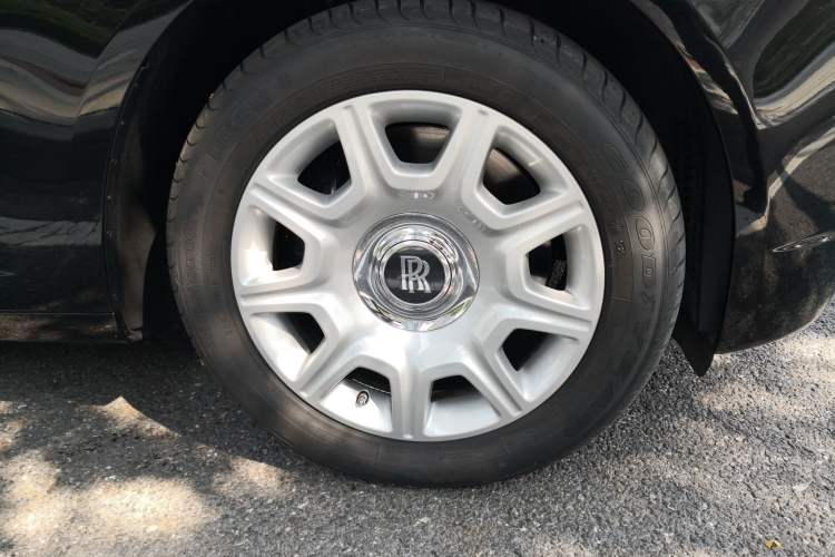 Used Rolls-Royce Ghost 2014 6.6T Extended Version Right Front Wheel Hub